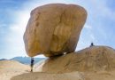 Check in tảng đá xếp chồng khổng lồ ở Mũi Dinh
